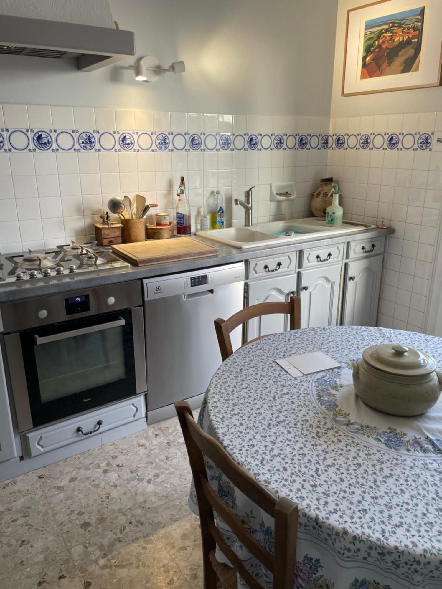 La Maison-Es-Maisons. Valréas المظهر الخارجي الصورة